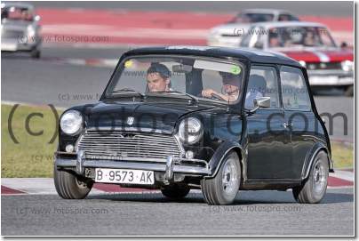 Desfilada classics Espiritu Montjuic Circuit de Catalunya Barcelona Montmelo clasicos Desfile Volta Clasicos